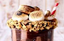 طرز تهیه میلک شیک مرنگ لمون