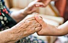 عوارض جسمی و روحی خانه‌ نشینی در سالمندان