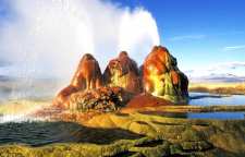 چشمه آب گرم پرواز نوادا عجیب ترین چشمه آب گرم امریکا