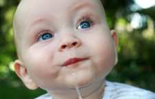 آیا بزاق دهان برای دندان ها مضرند؟