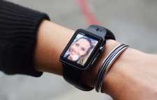 اختراع بند ساعتی که عکاسی و فیلمبرداری می کند