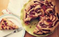 آموزش طبخ کیک آلو سیاه