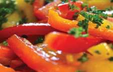 روش تهیه سالاد فلفل دلمه ای