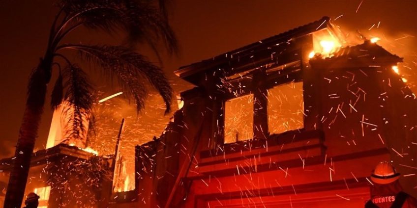 ویلاهای سلبریتی های معروف هالیوود در آتش سوزی کالیفرنیا سوختند