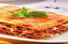 دستور پخت لازانیای گوشت و قارچ با سس سفید