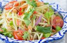 نحوه تهیه سالاد سبز و انبه