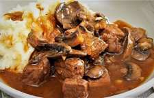 روش تهیه خوراک قارچ با گوشت
