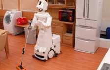 ربات های خانه دار  به خانم ها در کار خانه کمک می کنند