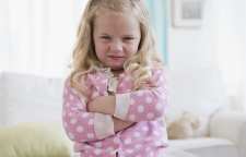 اشتباهات تربیتی والدین که باعث لوس شدن کودکان می شود