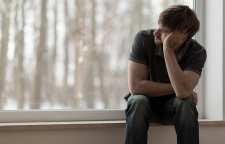 سکوت و انزوای مردان