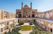 مسجد آقا بزرگ کاشان تنها مسجد پنج طبقه دنیای اسلام