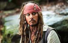 یک زن رهبری دزدان دریایی کارائیب را بر عهده می گیرد