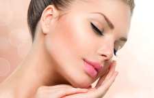 چگونه پوست صورت خود را جوان نگه داریم