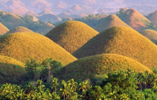 تپه‌های شکلاتی جاذبه‌ گردشگری پرطرفدار فیلیپین
