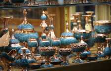 فیروزه کوبی یکی از منحصر به فرد ترین سوغات اصفهان