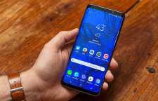 استفاده از نمایشگر تخت در گوشیهای سری اس و گلکسی S10 سامسونگ