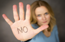 چگونه مهارت نه گفتن را در خود تقویت کنیم
