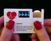 کارت ویزیت با توانایی شمارش ضربان قلب برای پزشکان آینده