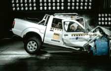 معایب و دلایل نخریدن نیسان پیکاپ