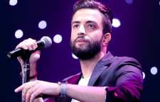 بنیامین بهادری مجری برنامه تب و تاب در شبکه 3