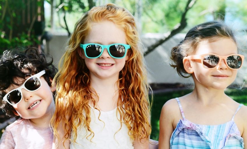 راهنما خرید و انتخاب عینک آفتابی مناسب برای کودکان