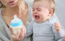 دلایلی که نوزادان گاهی شیر نمی خورند