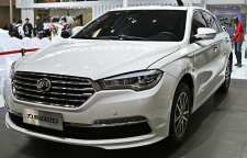 بررسی و مشخصات لیفان 820