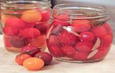 روش درست کردن ترشی زالزالک