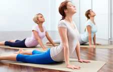چند حرکت ورزش یوگا برای کاهش درد دوران قاعدگی و عادت ماهانه