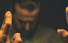 شش اشتباهی که باعث تشدید افسردگی می شوند