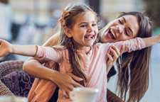 چگونه با فرزند خود دوست باشیم