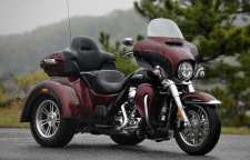 بررسی موتورسیکلت سه چرخ هارلی دیویدسون