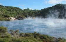 علت گرم بودن چشمه های معدنی چیست