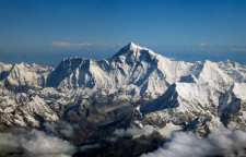 علت سردتر بودن قله کوه چیست