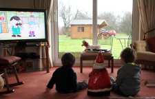 آشنایی با مضرات تماشای بیش از حد تلویزیون برای کودکان