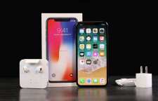 دلیل آیفون برای کاهش تولید