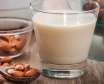 شیر بادام و عسل نوشیدنی گیاهی با خاصیت فراوان
