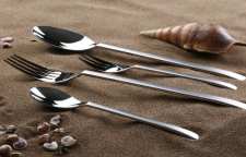 چیدمان رسمی قاشق و چنگال