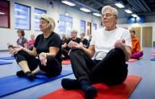 یوگا و تاثیر آن بر سالمندان