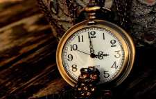 داستان و کاربرد ضرب المثل اگر پیش همه شرمنده ام پیش دزد رو سفیدم