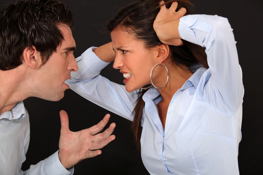 5 دلیل عصبانیت و پرخاشگری بین همسران