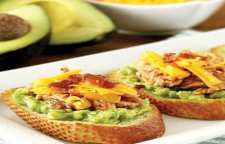 روش پخت ساندویچ تن ماهی و آووکادو