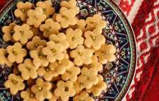 آموزش طبخ شیرینی نخودچی بدون فر