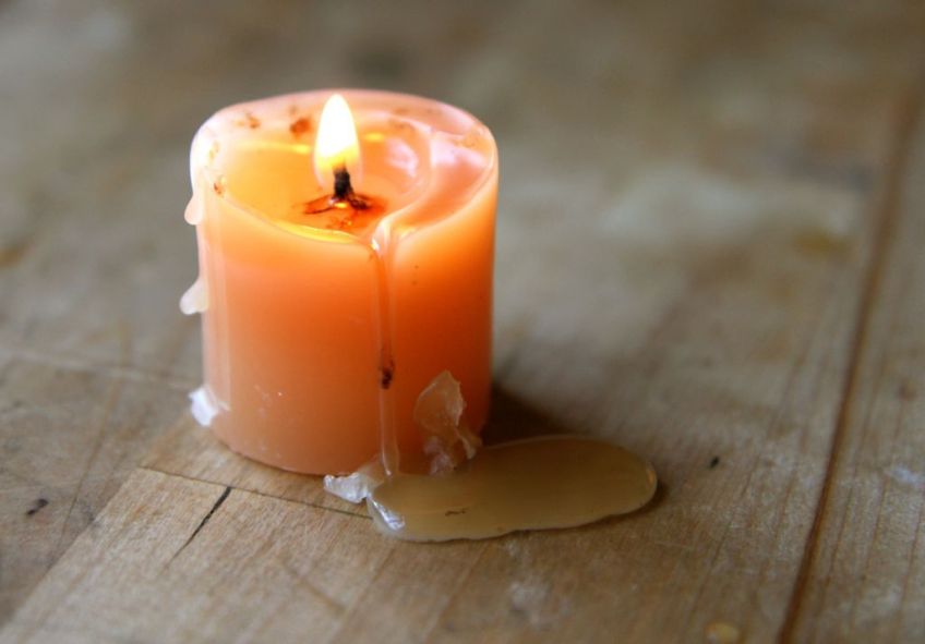 موم شمع را از روی سطوح مختلف چگونه پاک کنیم