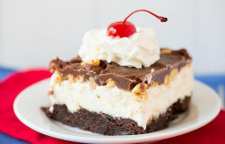 آموزش تهیه ساندا دسر آمریکایی