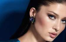 بیوگرافی و عکس های نورگل یشیلچای بازیگر سریال گوزل