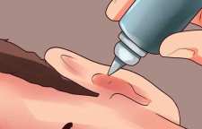 آب باقی مانده داخل گوش را حتما خشک کنید