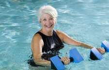 چند تمرین ورزش در آب یا آب درمانی