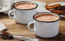 روش تهیه هات چاکلت کاراملی