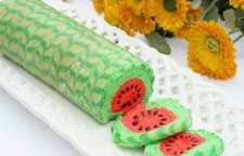 آموزش تهیه رولت هندوانه برای شب یلدا